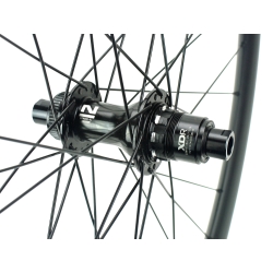 Koła gravel Remerx G-Disc Novatec CLD791 CLD792 Center Lock Tubeless Ready do 200 kg