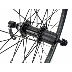 Koła 27,5 Rodi BlackRock 21, Shimano Cues QC400 Center Lock