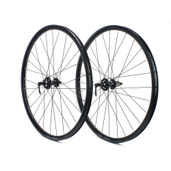 Koła gravel Rodi Cyclone Novatec D791 D792 6-śrub Tubeless Ready